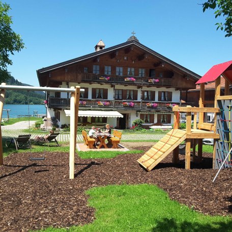 Spielplatz, natürlich vom Tüv abgenommen., © im-web.de/ Gäste-Information Schliersee in der vitalwelt schliersee