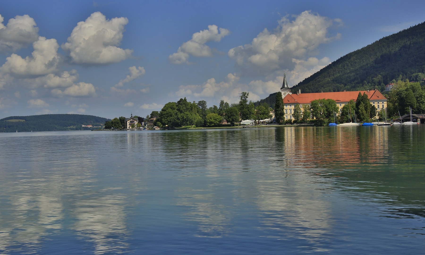 ek_teg_blick_ueber_see_schloss_juli ek_teg_blick_ueber_see_schloss_juli