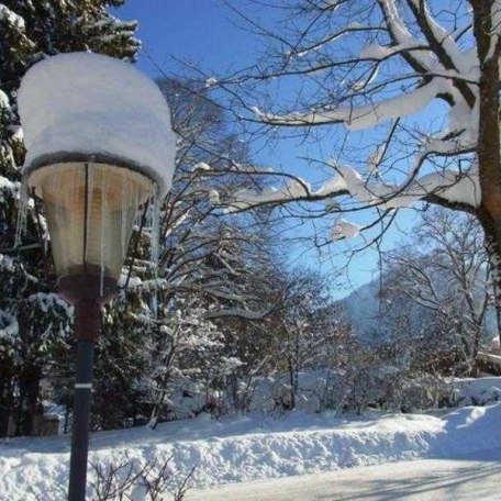 Winterlicher Spaziergang in Rottach-Egern, &copy; im-web.de/ Tourist-Information Rottach-Egern