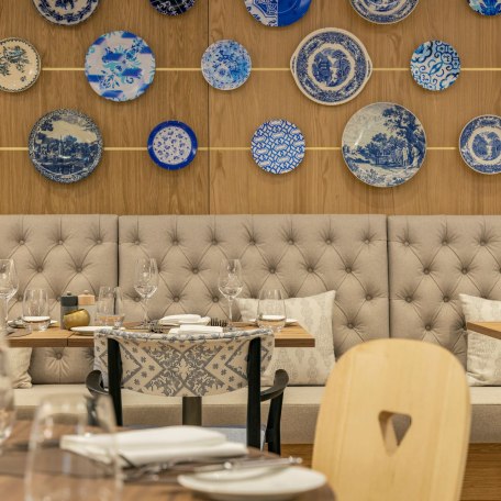 07_ak_mucat_restaurant-detail_1, © Caro & Selig, Tegernsee, Autograph Collection 07_ak_mucat_restaurant-detail_1, © Caro & Selig, Tegernsee, Autograph Collection