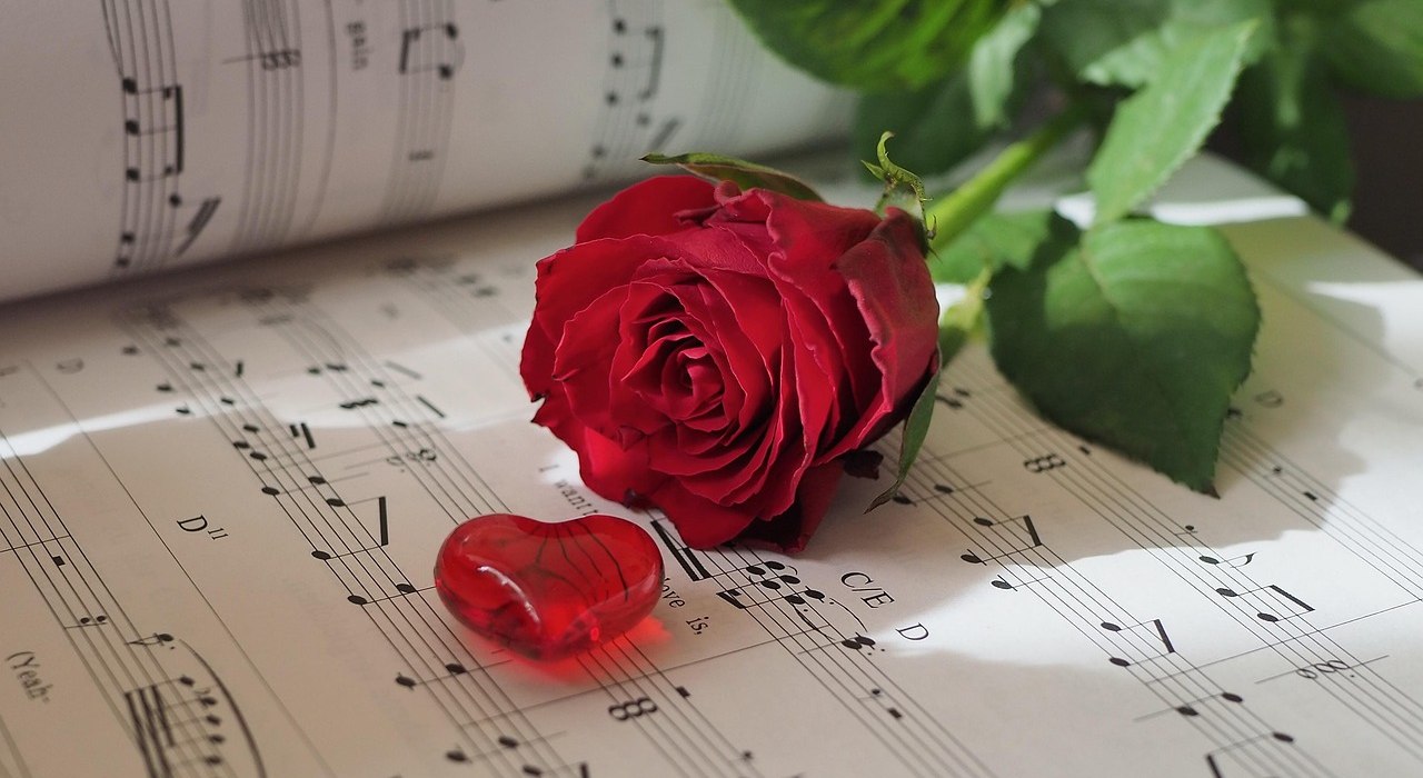sheet-music-8578311_1280_valentinstag