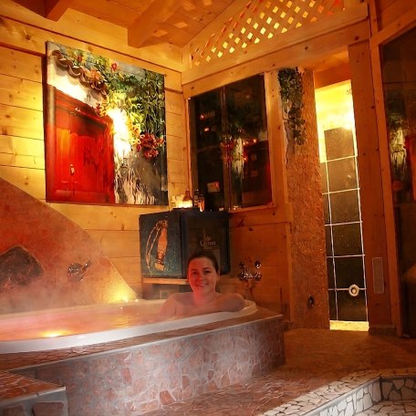 Zeit f&uuml;r uns  Romantik pur. &Uuml;berraschen Sie Ihre Liebsten mit einem Urlaub, der Entspannung und Romantik vereint. Unser Sauna-/Wellnessbereich bietet das ideale Setting f&uuml;r ungest&ouml;rte Stunden zu zweit., &copy; im-web.de/ G&auml;ste-Information Schliersee in der vitalwelt schliersee