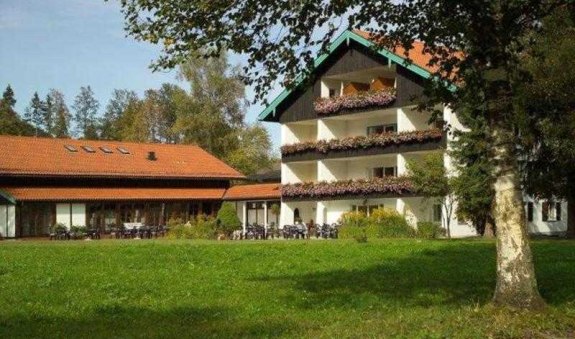 https://d1pgrp37iul3tg.cloudfront.net/objekt_pics/obj_full_27999_006.jpg, © im-web.de/ Touristinformation Fischbachau