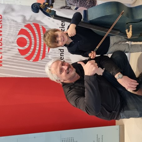 Seite 67 links Szeles Peter - Sohn mit Lehrer Carl Freudenstein