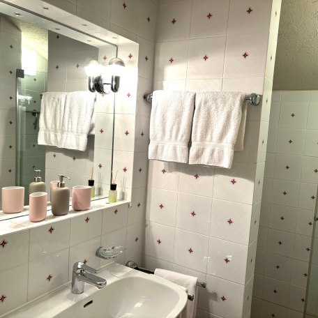 Komfortzimmer Riedlerberg - Bad, &copy; im-web.de/ Tourist-Information Kreuth