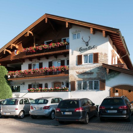 Hotel garni Haus Kiefer in Bad Wiessee am Tegernsee, &copy; GERLIND SCHIELE PHOTOGRAPHY TEGERNSEE
