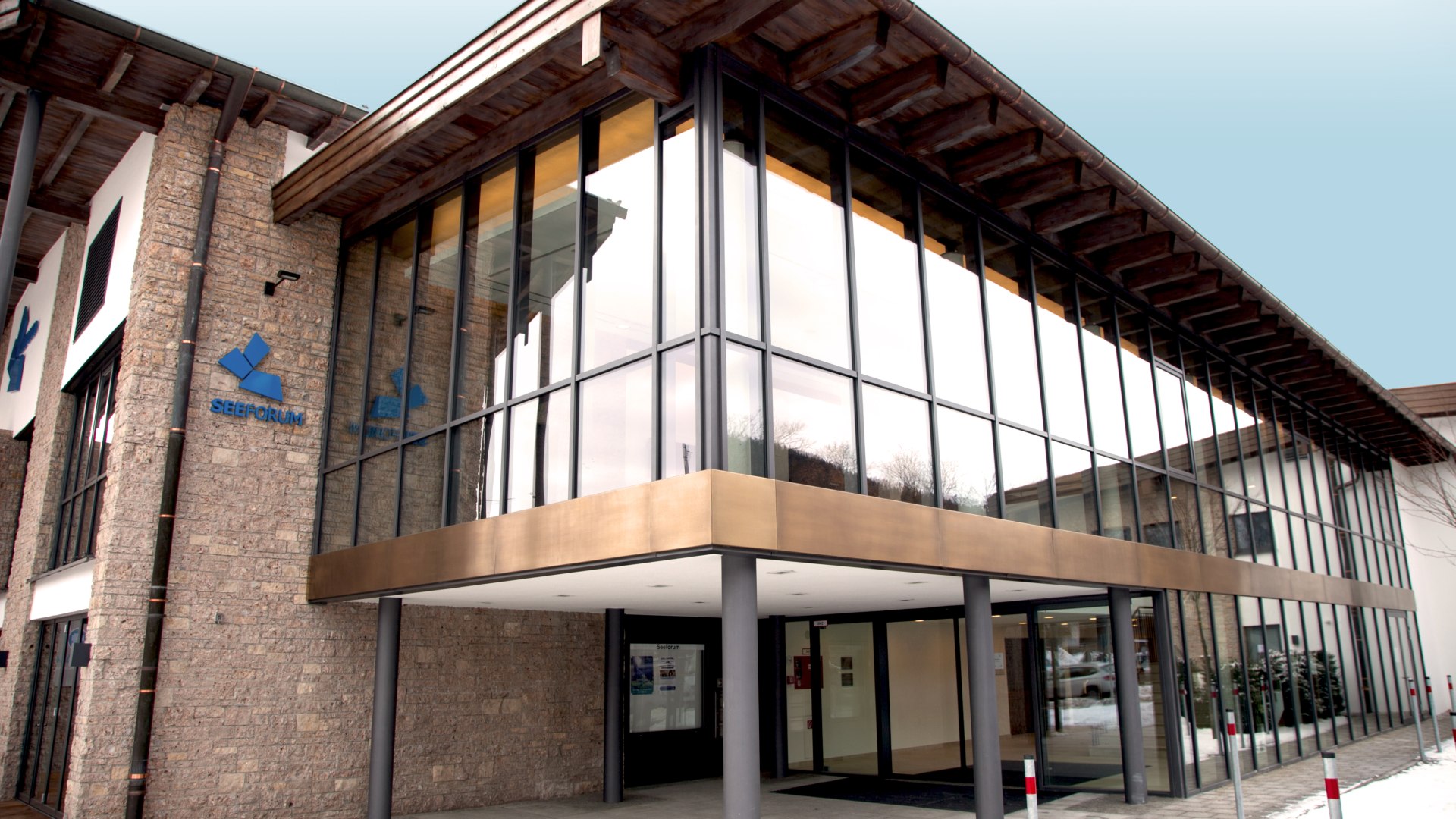 Außenansicht Seeforum Rottach-Egern