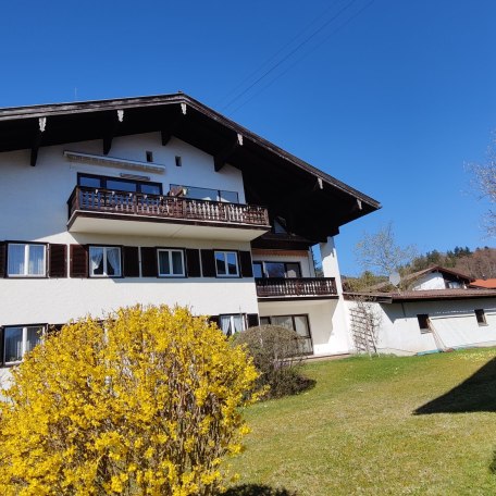 Hausansicht, die Wohnung liegt im 1. Stock rechts, &copy; MillerRenate