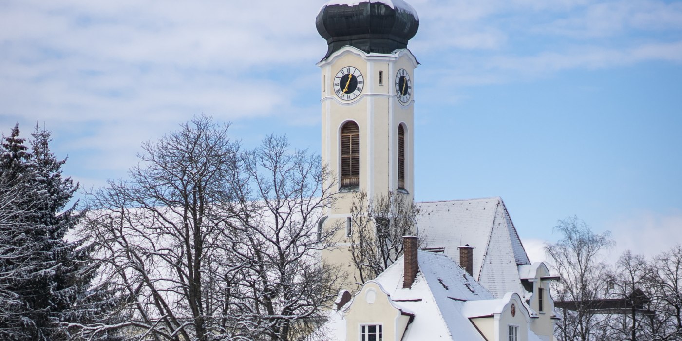 winter_kirche_pfarrhaus_dietmar-denger-87