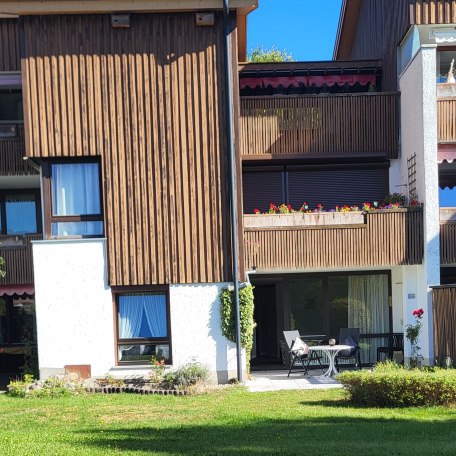 Hausansicht S&uuml;dseite - Terrasse unten, &copy; im-web.de/ G&auml;ste-Information Schliersee in der vitalwelt schliersee