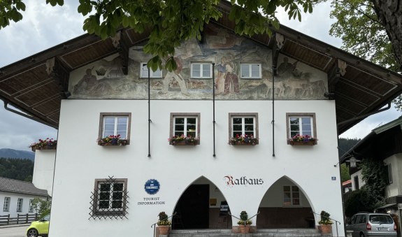 Rathaus, &copy; Der Tegernsee (Sabine Ziegler-Musiol)
