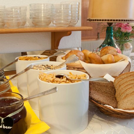 Hotel garni Haus Kiefer in Bad Wiessee am Tegernsee, &copy; GERLIND SCHIELE PHOTOGRAPHY TEGERNSEE