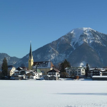Blick auf Egern, &copy; im-web.de/ Tourist-Information Rottach-Egern