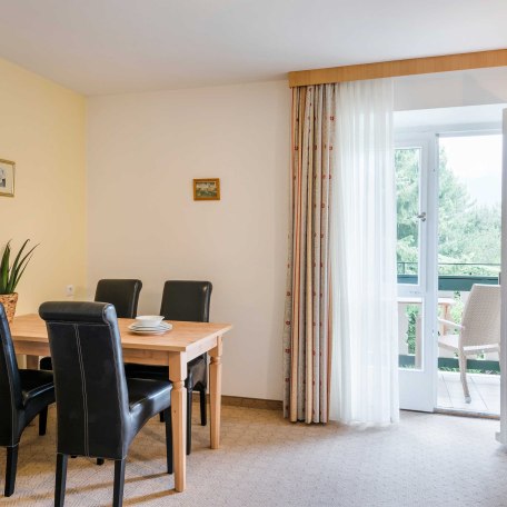 Innenansicht aus einem Studio im Berghaus - Hotel Der Westerhof, &copy; im-web.de/ Tourist Information Tegernsee