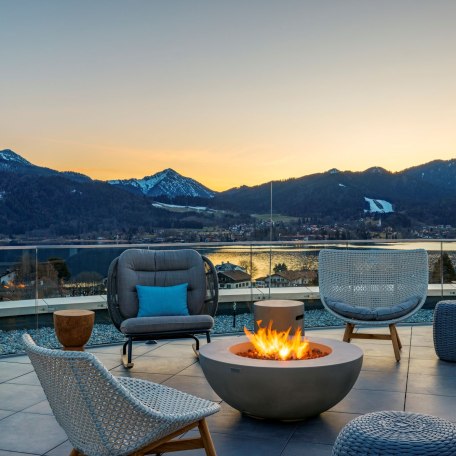 36_ak_mucat_ni-bar-terrace_2, &copy; Caro & Selig, Tegernsee, Autograph Collection