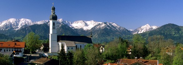 Kirche St. Andreas, Elbach, Fr&uuml;hling 05.05-1newsletter