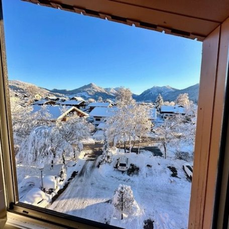 Suite: Fensterblick, &copy; AlpenOase Schliersee