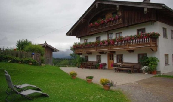 https://d1pgrp37iul3tg.cloudfront.net/objekt_pics/obj_full_29219_001.jpg, © im-web.de/ Touristinformation Fischbachau