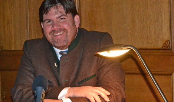 Seite 41 oben Holzkirchner Adventssingen - Klaus Wittmann - Sprecher