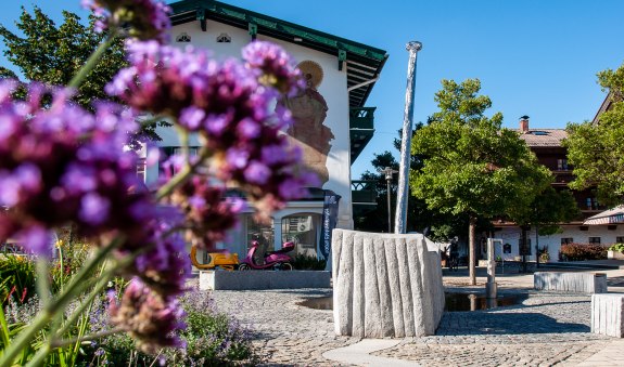 TTT_0920_SZM_Ort_Skulptur_Mönchsboot_Wiessee-0005, © DER TEGERNSEE