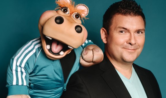 Pressefoto3MB_quer_SebastianReichAmanda_PurerZufall&copy;AlexeyTestov kF, &copy; Pressefoto-SebastianReichAmanda_PurerZufall