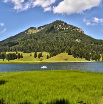 Spitzingsee mit Blick auf die Brecherspitze, © Alpenregion Tegernsee Schliersee