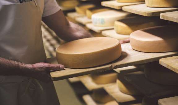 159_Produktion_Keller_29A7216-scaled, &copy; SLYRS