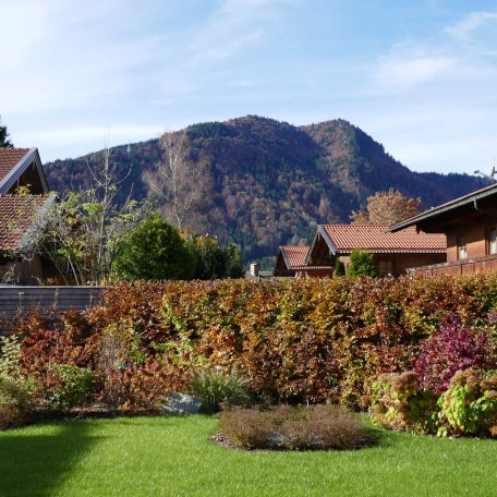 3 Zi Suite, Blick aus der Wohnung auf den Ringberg, © im-web.de/ Tourist-Information Rottach-Egern