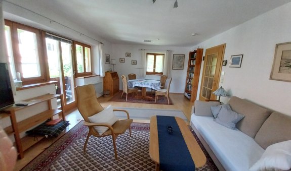 Wohnzimmer Nordwestseite, © im-web.de/ Tourist-Information Gmund am Tegernsee Wohnzimmer Nordwestseite, © im-web.de/ Tourist-Information Gmund am Tegernsee