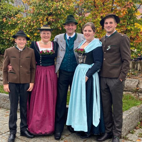 Tracht liegt uns am Herzen &#10084;&#65039;, © im-web.de/ Tourist-Information Kreuth