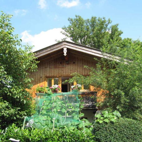 Blick auf FeWo-Westseite mit Balkon, © im-web.de/ Tourist-Information Gmund am Tegernsee