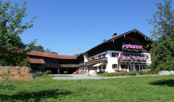 Außenansicht, © im-web.de/ Touristinformation Fischbachau