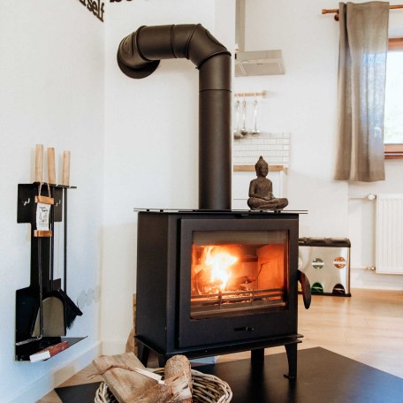 Kamin im Wohnzimmer, © im-web.de/ Gäste-Information Schliersee in der vitalwelt schliersee