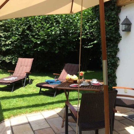 &uuml;berdachte Terrasse/Garten, &copy; im-web.de/ Tourist-Information Bad Wiessee
