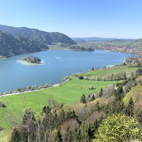 Schöne Höhenwanderung mit Blick über den Schliersee, © im-web.de/ Gäste-Information Schliersee in der vitalwelt schliersee