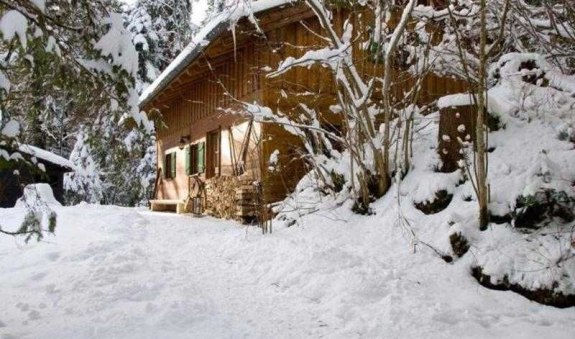 Ferienhaus am Tegernsee: Das Almhaus Webermohof im Winter, © im-web.de/ Tourist-Information Rottach-Egern Ferienhaus am Tegernsee: Das Almhaus Webermohof im Winter, © im-web.de/ Tourist-Information Rottach-Egern