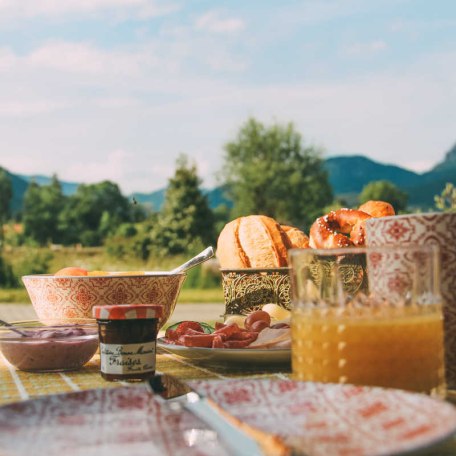 Frühstück mit Bergblick - was möchte man mehr., © im-web.de/ Tourist-Information Kreuth