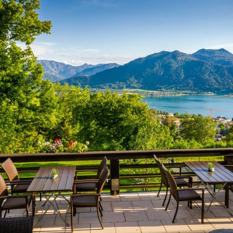 Hotel Der Westerhof Tegernsee - Sonnenterrasse mit Panoramablick, &copy; Hotel Der Westerhof
