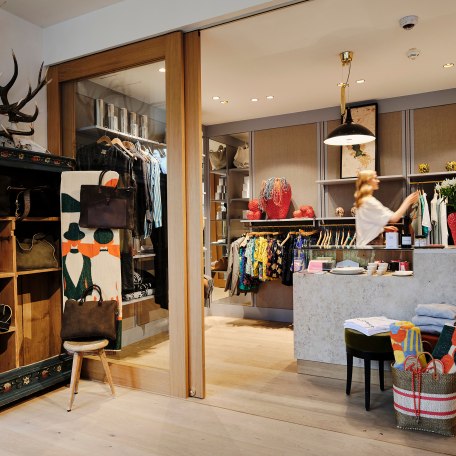 Shop, &copy; im-web.de/ Tourist-Information Kreuth