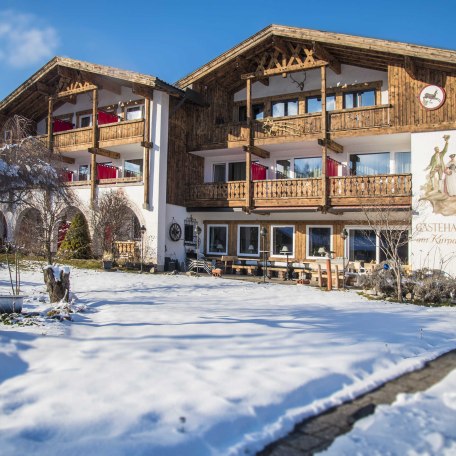 Blick auf das Gästehaus im Winter, © im-web.de/ Gäste-Information Schliersee in der vitalwelt schliersee
