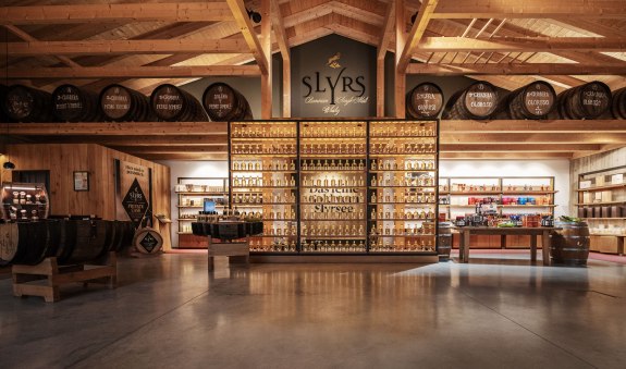 07 Destillerie-Laden[92], &copy; SLYRS