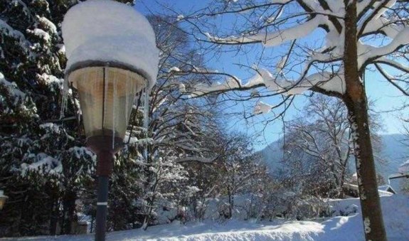 Winterlicher Spaziergang in Rottach-Egern, &copy; im-web.de/ Tourist-Information Rottach-Egern