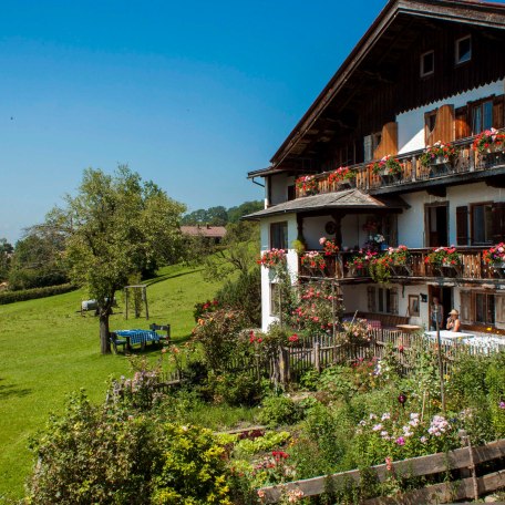 Haupthaus von Vorne, © im-web.de/ Gäste-Information Schliersee in der vitalwelt schliersee