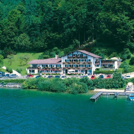 Außenansicht, © im-web.de/ Tourist Information Tegernsee