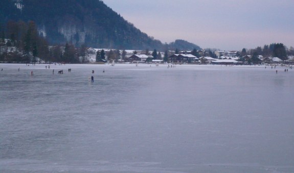 spiegeleis auf dem See, © im-web.de/ Gäste-Information Schliersee in der vitalwelt schliersee