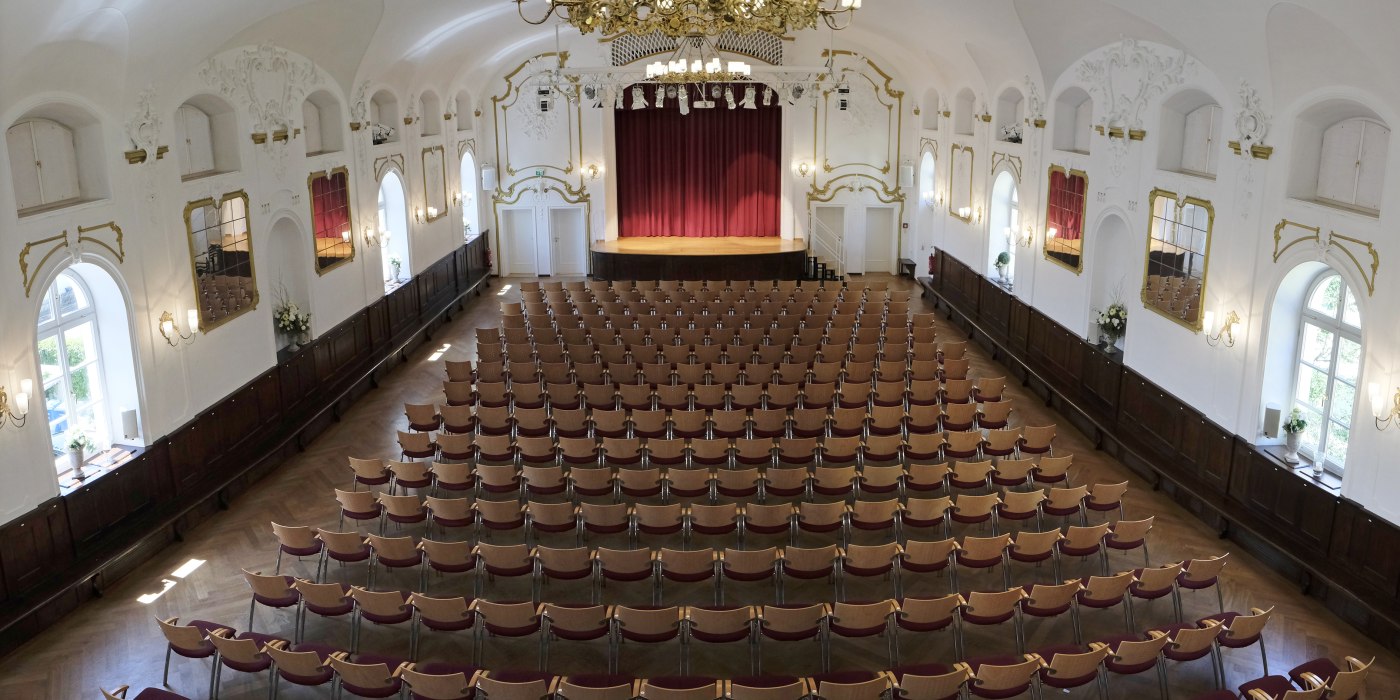 11 Saal Oberbr&auml;u