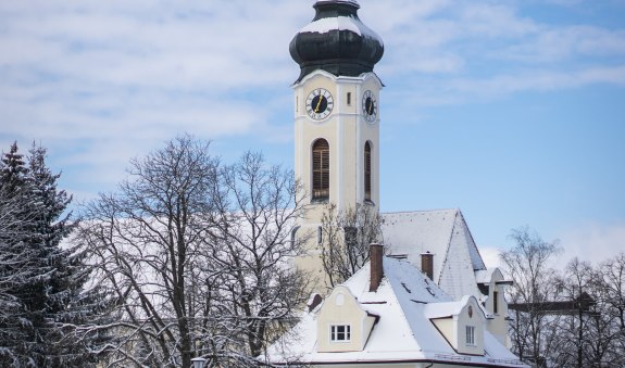 winter_kirche_pfarrhaus_dietmar-denger-87