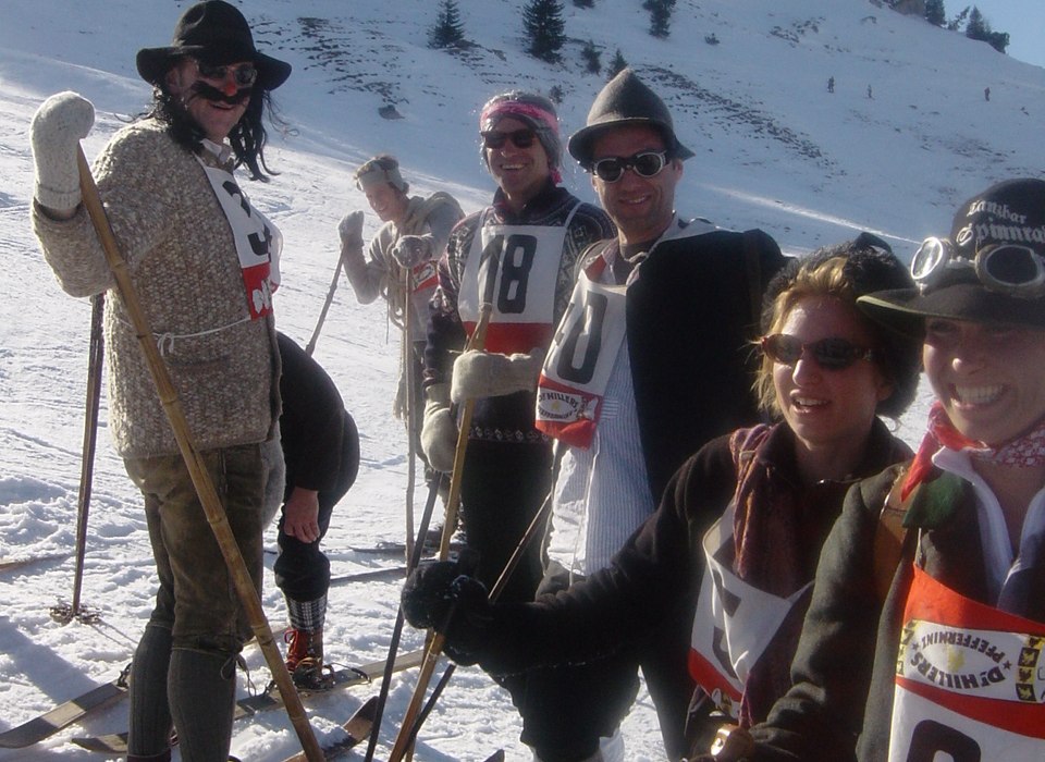 ti_bayrischzell_winter_sport_skifahren_sudelfeld_-nostalgie_skirennen_fasching-1 ti_bayrischzell_winter_sport_skifahren_sudelfeld_-nostalgie_skirennen_fasching-1