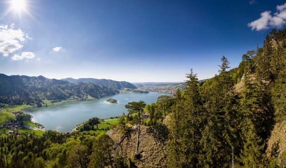 Zur Burgruine Hohenwaldeck, © Alpenregion Tegernsee Schliersee Zur Burgruine Hohenwaldeck, © Alpenregion Tegernsee Schliersee