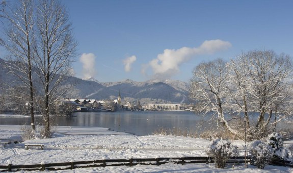 Seeblick direkt am Tegernsee, © im-web.de/ Ferienwohnungen Tegernsee